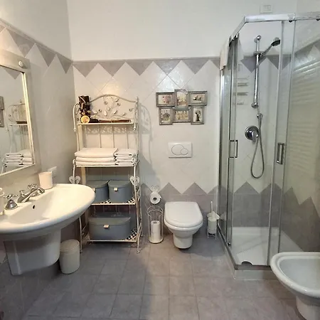 Bilocale In Strada Vestricciano Genna Con Giardino Privato *